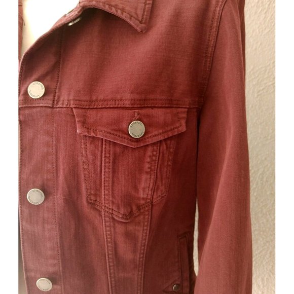 NWOT Liverpool Los Angeles Classic Jean Jacket in Dark Cherry Size M - Picture 6 of 7
